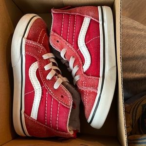 Vans red hi zip 8